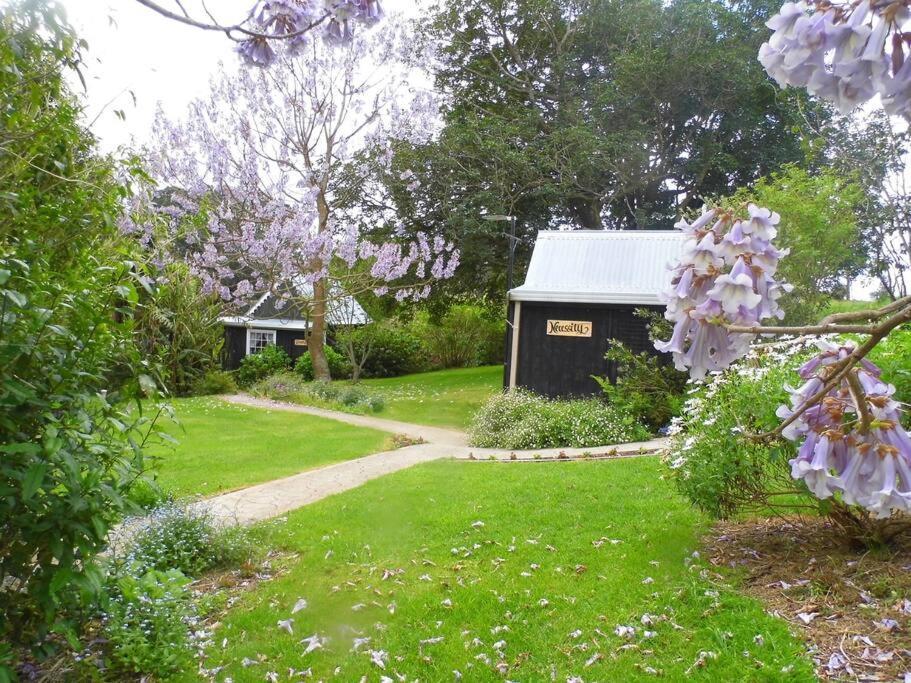 Warm Earth Cottages Aongatete Ngoại thất bức ảnh