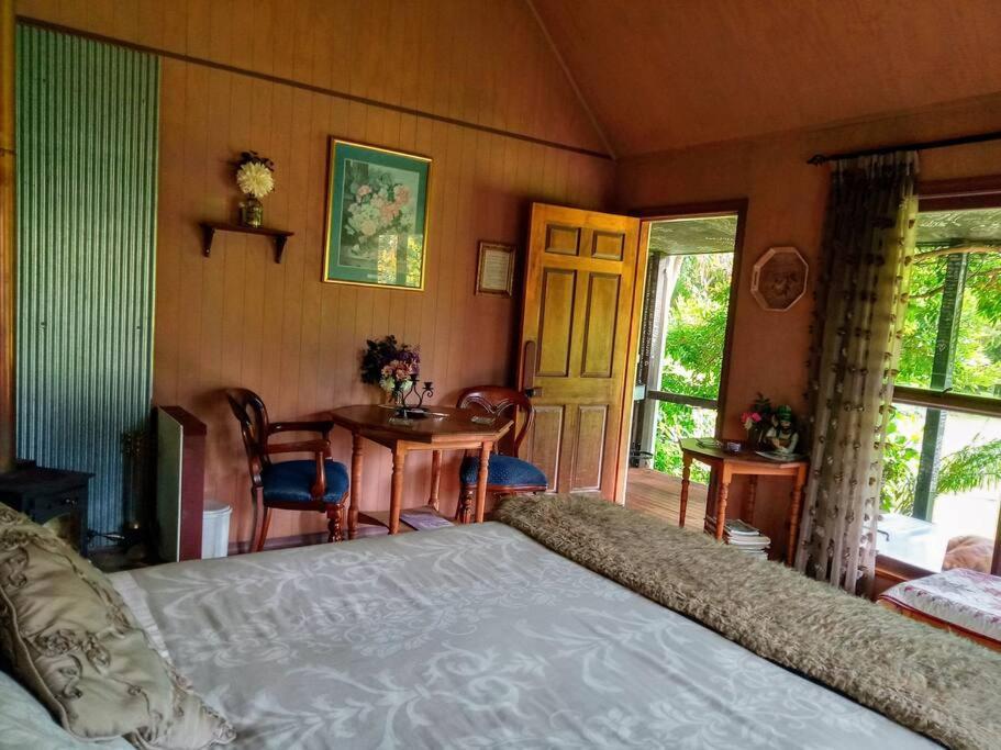Warm Earth Cottages Aongatete Ngoại thất bức ảnh